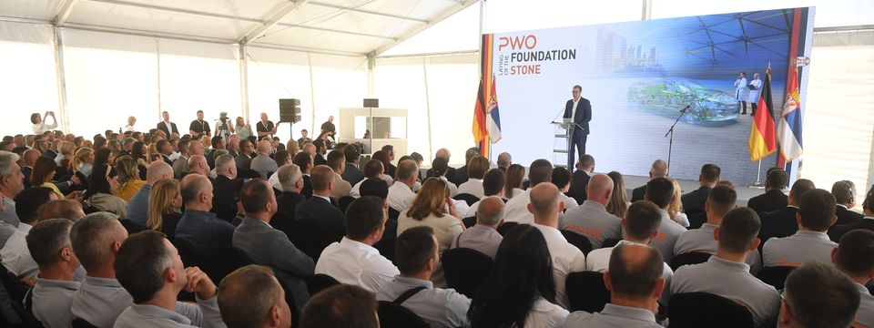 Predsednik Vučić prisustvovao svečanoj ceremoniji polaganja kamena temeljca za izgradnju nove fabrike kompanije "PWO Group"