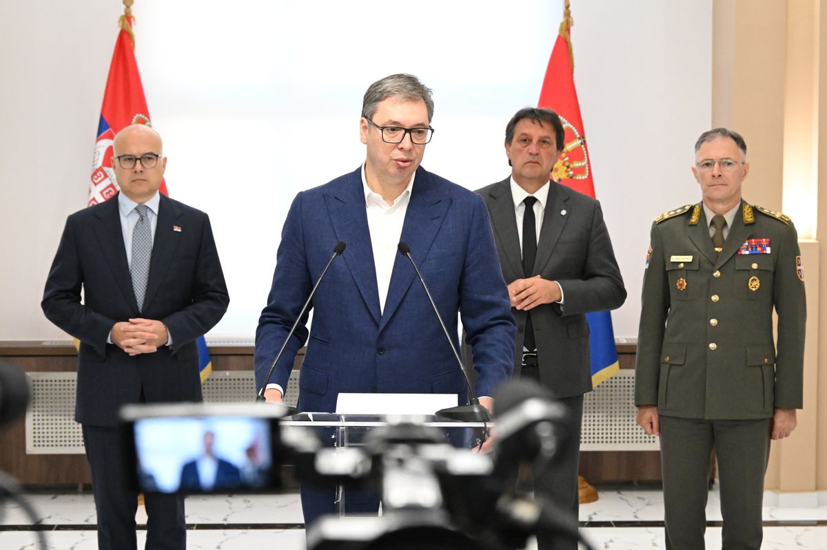 Predsednik Vučić prisustvovao sednici proširenog kolegijuma načelnika Generalštaba