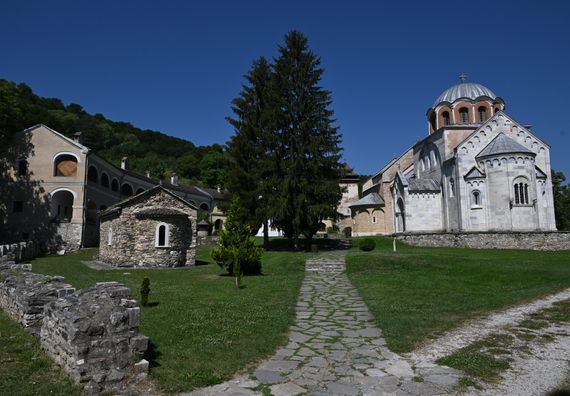 Predsednik Vučić obišao rekonstruisani put Studenica-Rudno