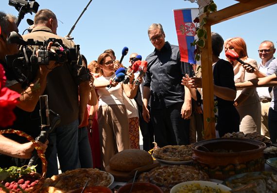 Predsednik Vučić obišao rekonstruisani put Studenica-Rudno