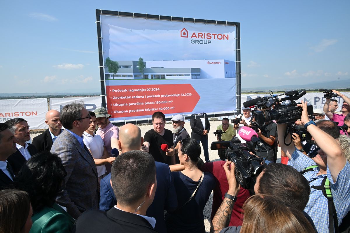 Ceremonija polaganja kamena temeljca za izgradnju nove fabrike kompanije Ariston u Nišu